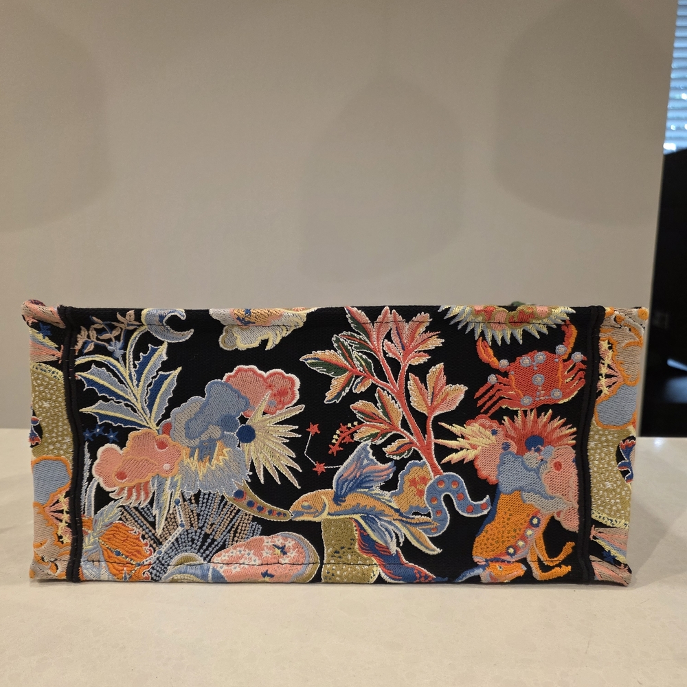 BUNDLE Dior Medium Book Tote Zodiac w/ Matching Twills - Picture 8 of 13